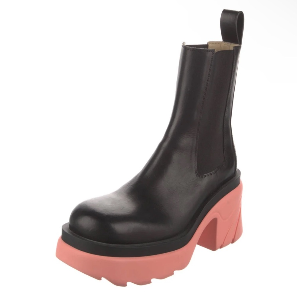 Authentic Bottega Veneta Calfskin Flash Chelsea Boots Black Flamingo - Picture 3 of 9